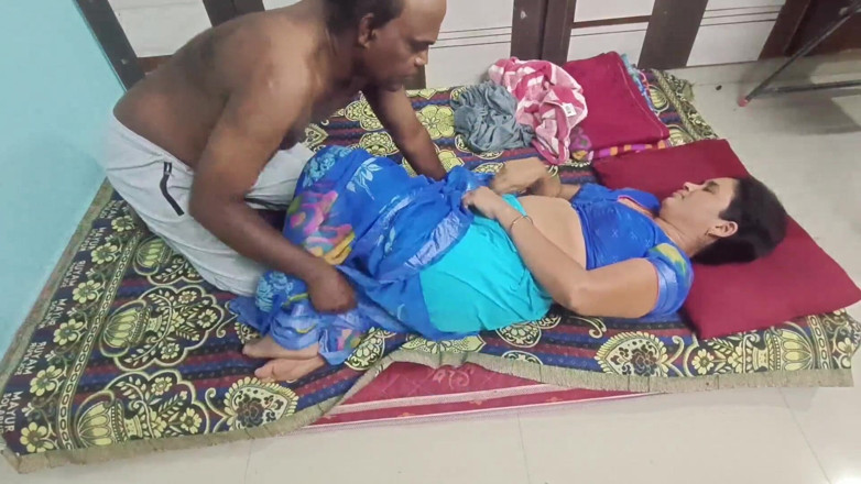 Sexy sindu: Desi Sindu Stepaunty Blue Saree Sex