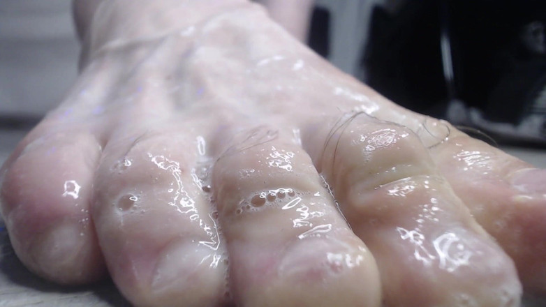 Hunky time: Pies Rectos De Polla Y Leche En Los Pies