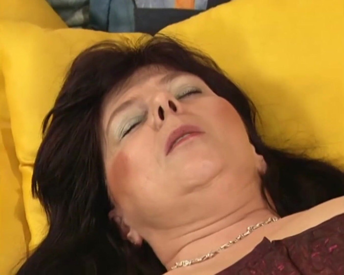 Mature Climax - 100% Mature Videos: 熟女被拳交