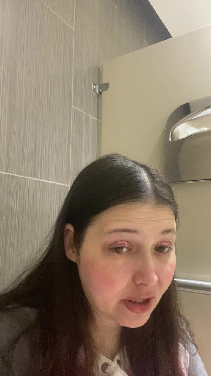 MissChrystalline: Unplanned but a Very Welcome Orgasm