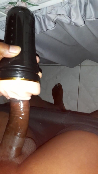 Islandvibes69: Jerking off S11 E2