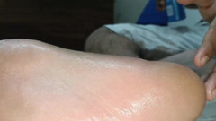 Fetish guys: Змащений соло гладкий фут фетиш дражнити