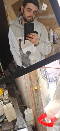 Me estoy mirando en el espejo si soy sexy ahora