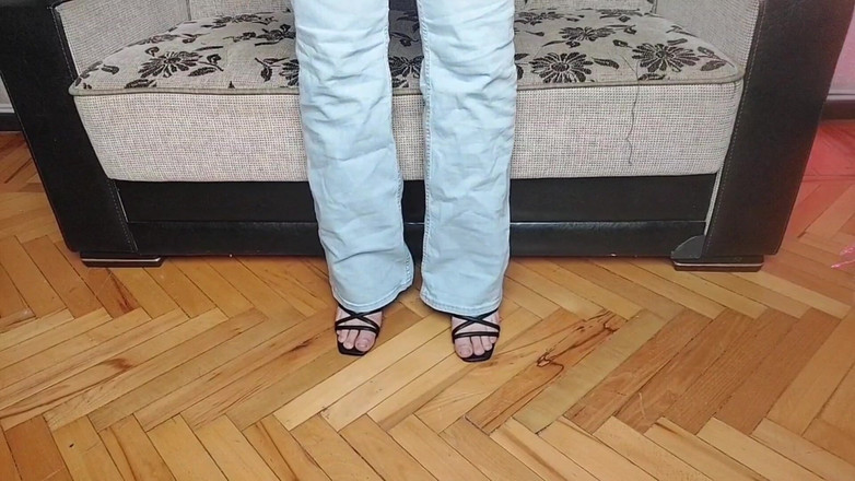 Kitty_Cross: 형형색색의 롤리팝과 미소로 포즈를 취하는 귀여운 Sissy