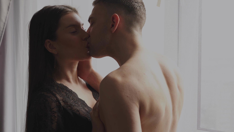Stefany Kyler: Sexo casero sensual