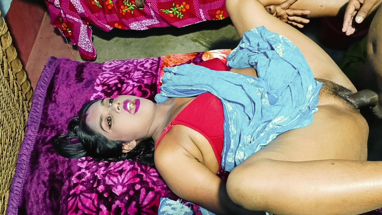 Anal girl: Indyjska żona rucha swojego zięć w łazience