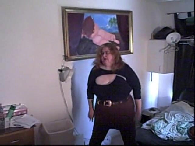 BBW nurse Vicki adventures with friends: 护士Vicki撸管她的东西！