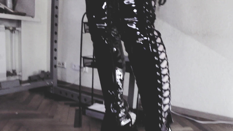Eva Latexxx: Dominatrix eva vinyl khởi động tôn sùng cao su pvc tình...