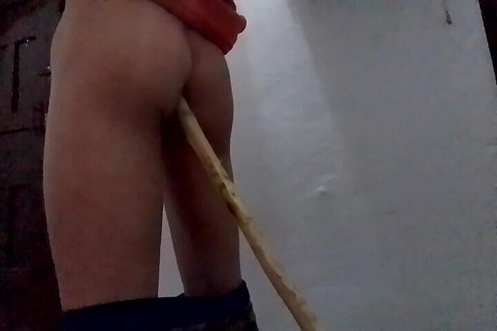 Gangbang straight: Lizanie dupy dla Anakondy