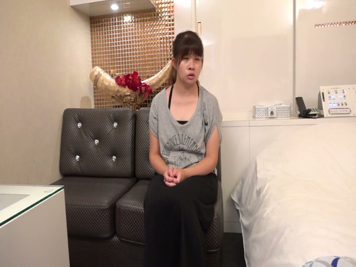 Apolix-JP: Genuine Amateur Private Filming: Aoi-chan, a Factory Worker, Has Sex...