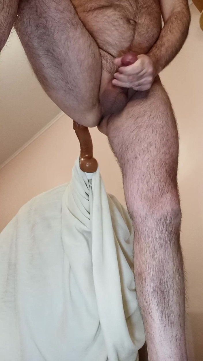 Bob Vajra: Un dildo mare în fundul meu