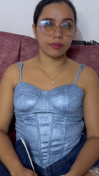 Fac sex cu prietena soției mele