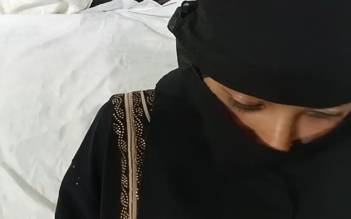 Dearshivani: Muslim Housewife Was Fucked by Home Owner
