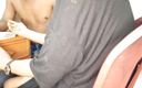Sexy wife studio: Ung Desi -student suger lärarens kuk