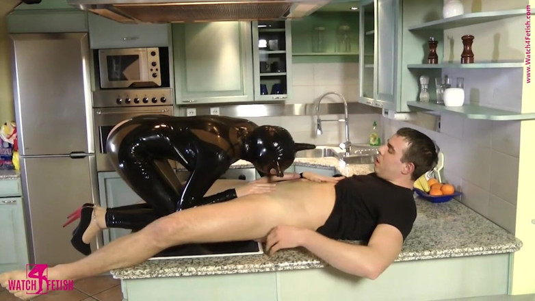 Fem Latex: tang leteks poshaak men chudaee