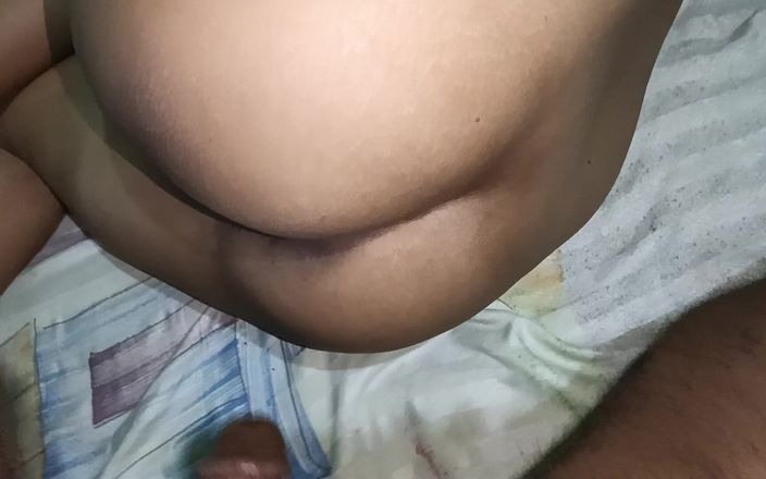 Pooja Sexy: Fată studentă face sex cu iubitul lui