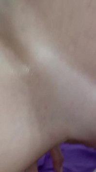 POV-fick und creampie - geölte MILF