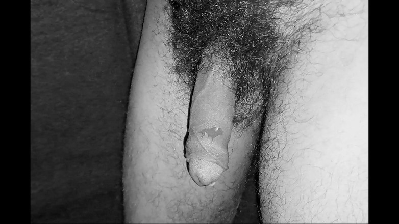 Desi_Porn_India: 热辣的印度男人展示他的精液后。