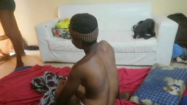 Pornsexlive: Me estoy divirtiendo con mi compañero de clase