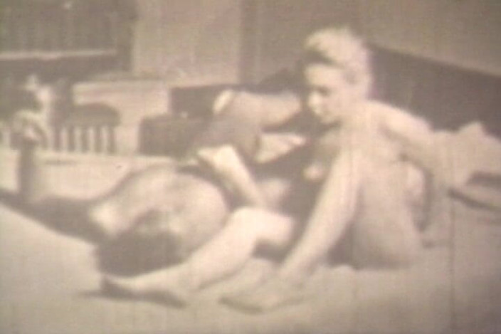 Vintage Babes: Sexy Vintage Action with Stunning Babe