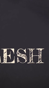 Tim Blesh ฉีดน้ำว่าในห้องน้ำใส่เสื้อยืด
