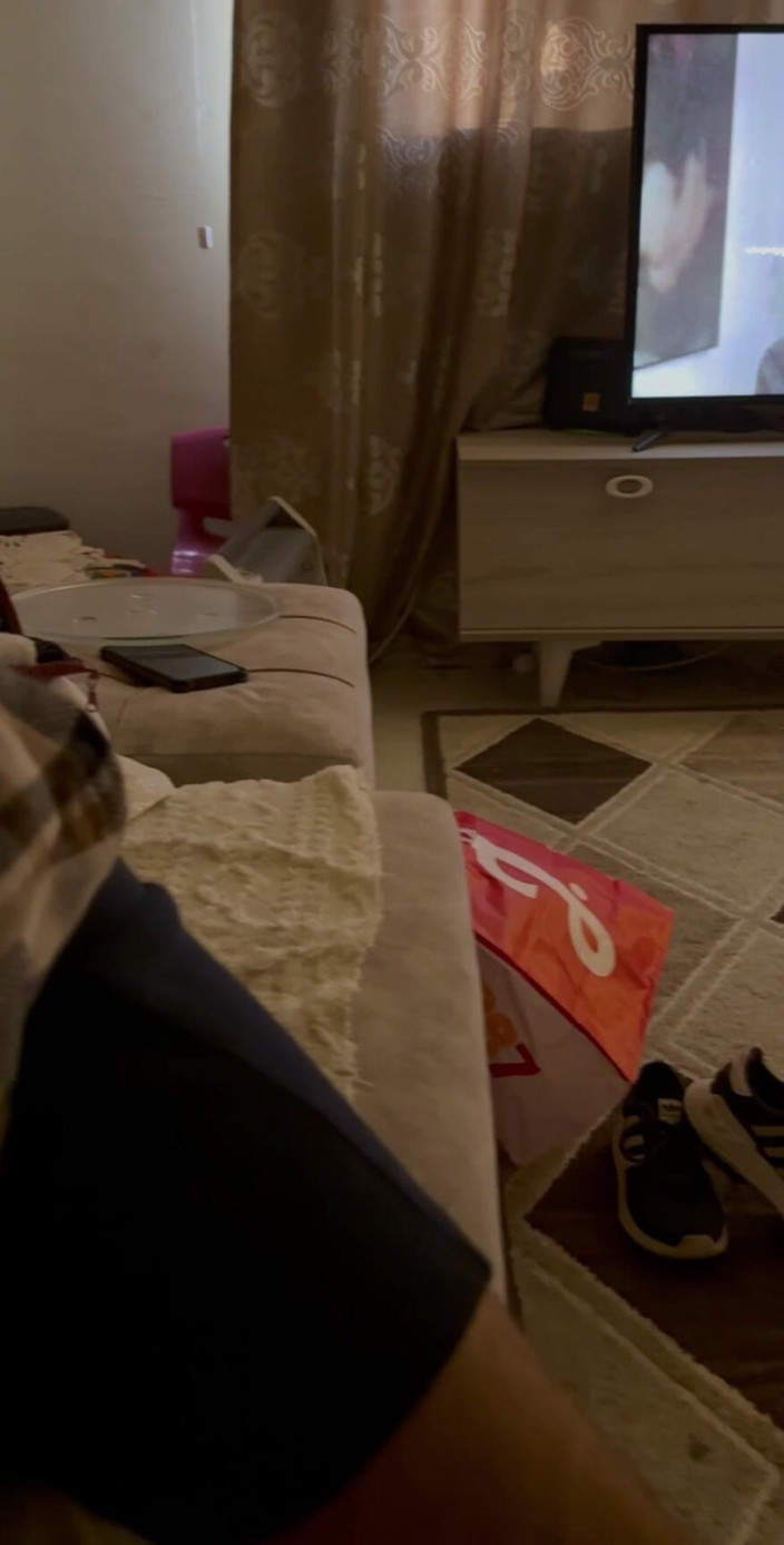 Haz has: Hot Wife Real Home Feet