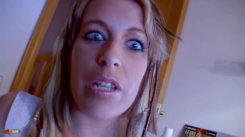 MMM100: Tigra: Szybki mały wywiad po francusku z piękną blondynką MILF...