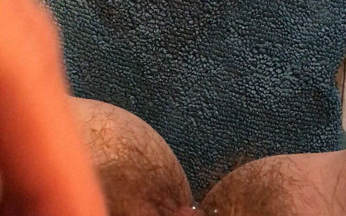 Rachel Wrigglers: Pubes and Pussy POV Play Showing Guys Exactly How to...