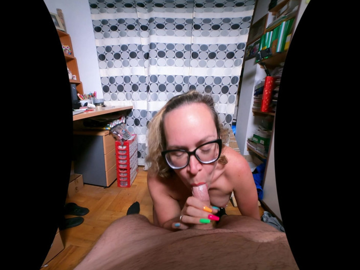 VexxyBliss VR: Gantung kiri