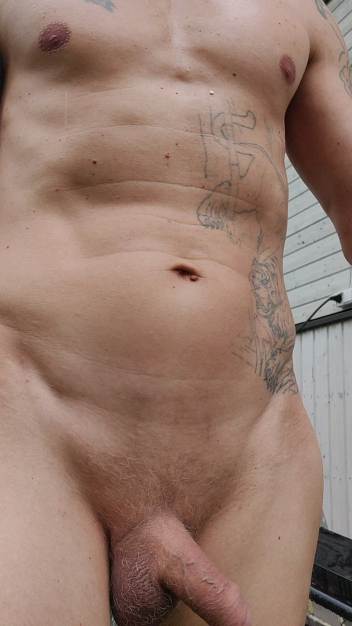 Sonare: Walk Outside Nude