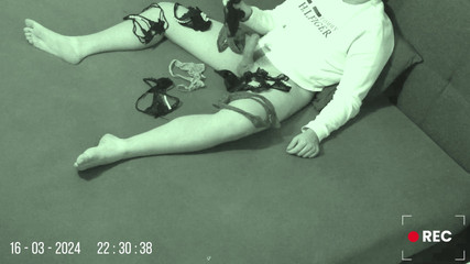 Lucas Nathan King: Kalhotky nevlastní sestry čichají