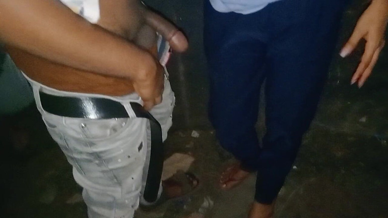 NikiRathod: Móc cua, hôn sau xe tải với loạt phim divya -blowjob