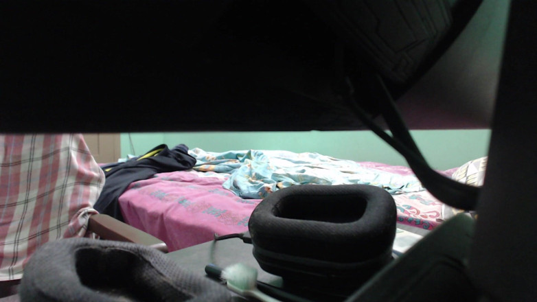 brazelboy1988: Hide Cam on Bed