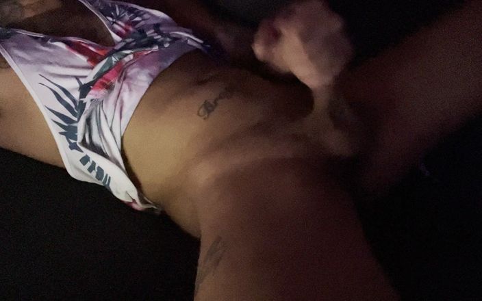 Bray Love: Bray love nutting na klatce piersiowej