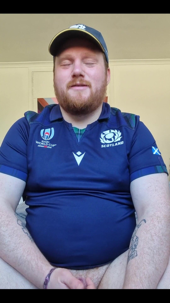 Touchstone: Mahu Beritahu Awak Cerita Miang