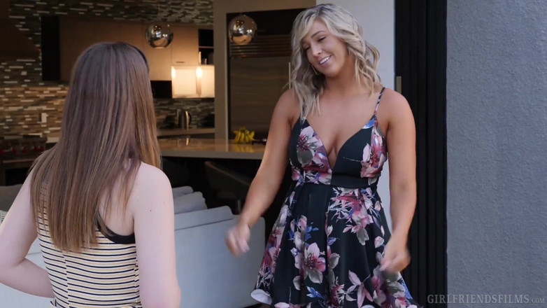 Girlfriends Films: Donna sposata sedotta dalla sua amica lesbica del college