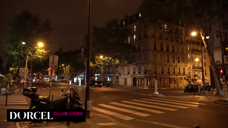 Dorcel Club: Bella Tina i Cherry Kiss w Super Sexy Trio