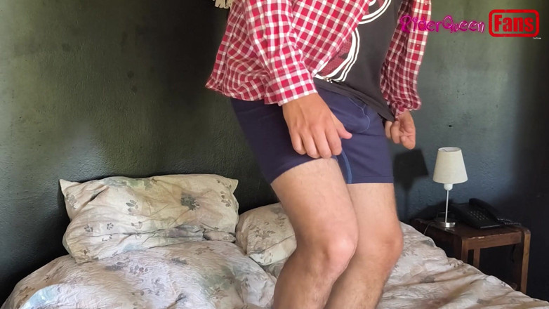 Riderqueen: Podvádějící manželka - video pro fanoušky
