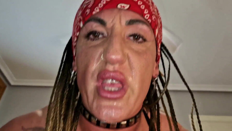 Danaxmuscles: Danaxmuscles Busts a Deepthroats velký penis bílý bastard