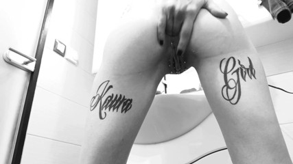 InkedKawaGirl: Małe palcówka tyłka