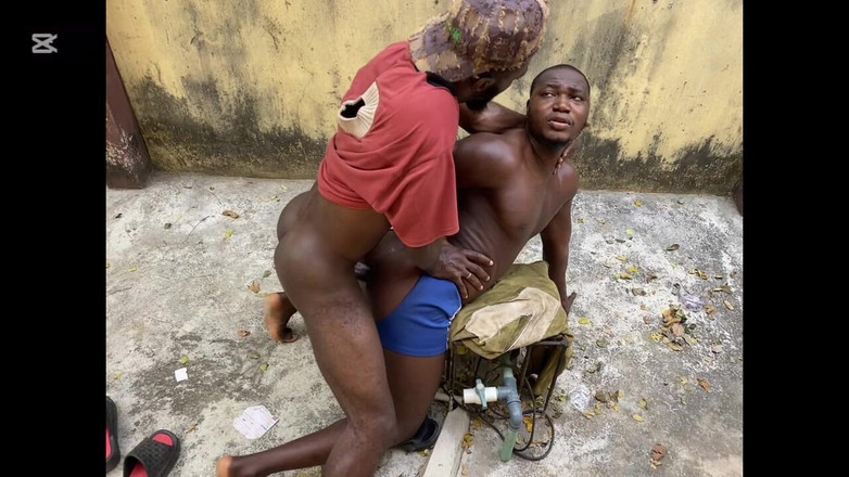 Bigmigh: 새아빠와 큰 엉덩이