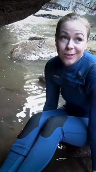 Wetsuit JOI & Rubber Rubdown by the Sea