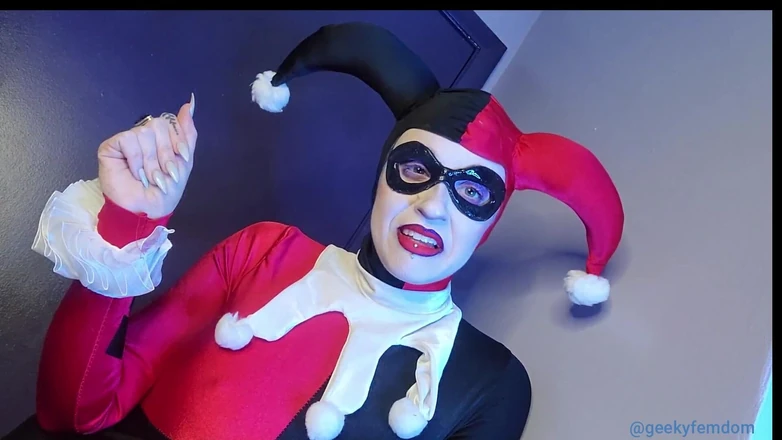 Geeky Femdom: Harley Quinn tě dominuje