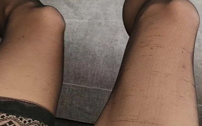 Jessica XD: Pov - pembantu lagi asik masturbasi