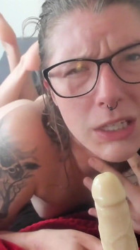 喜欢精液的荡妇对你说下流话