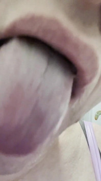 Tongue Gay