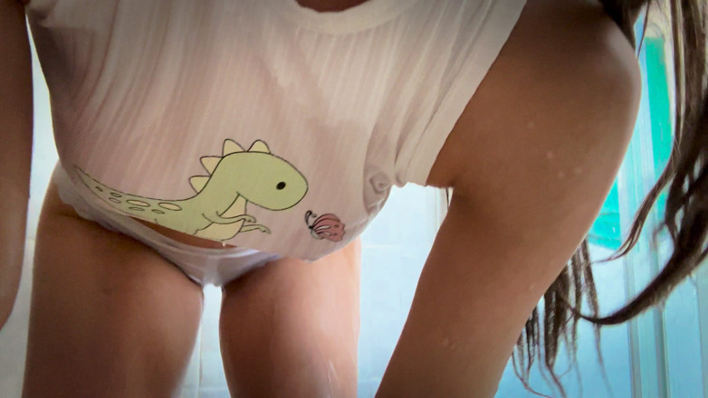 EkatherineSkott: Douche torride avec un gode