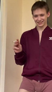 Smoke Sexy Hans and Hard Dick
