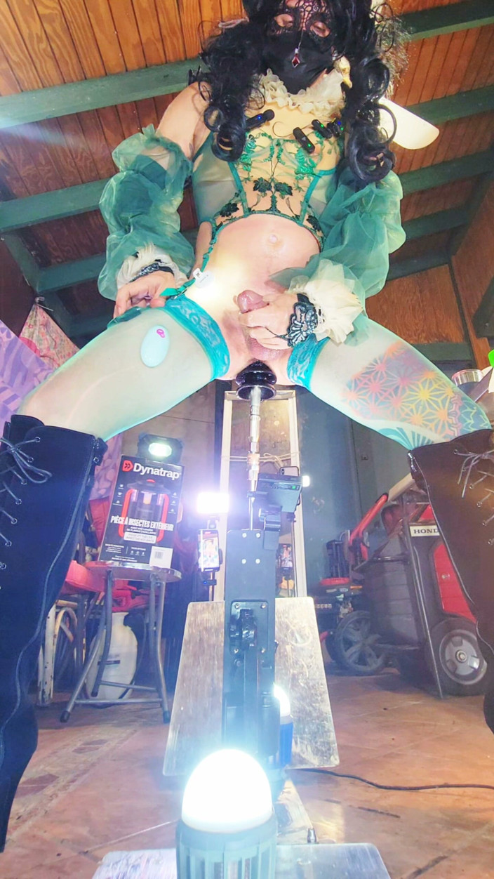 Benito414: Trans Touches Her Cock While a Machine Touches Her