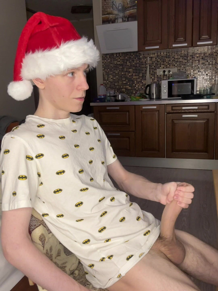 Morflot24: Safada sessão solo inunda abs gêmeos com porra